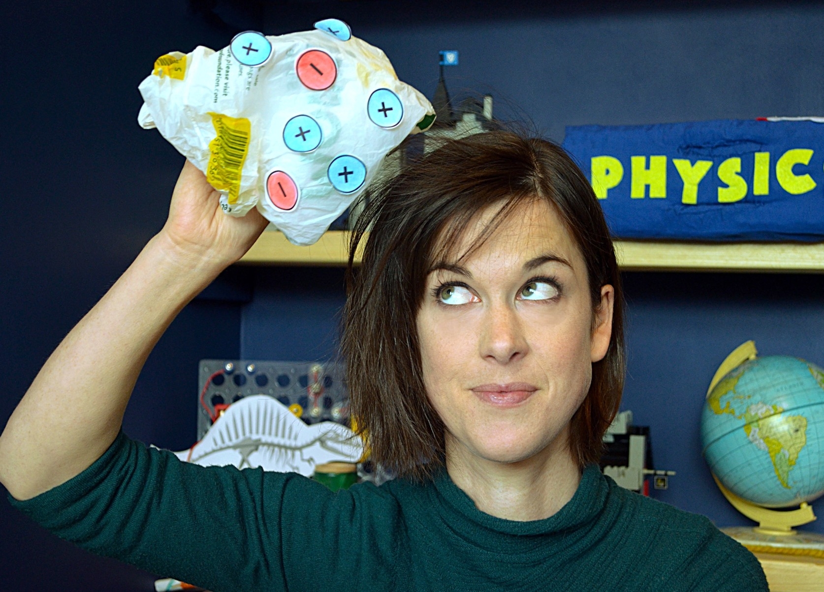 Exploding Myths & Mixing Molecules: Discover Theatre of Science’s Free Weekly Lessons!